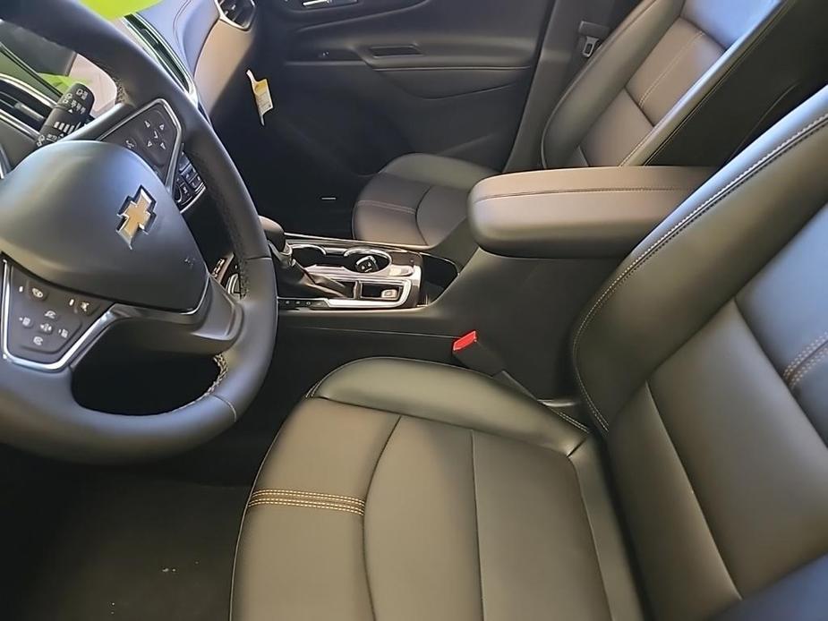 new 2024 Chevrolet Equinox car, priced at $37,660