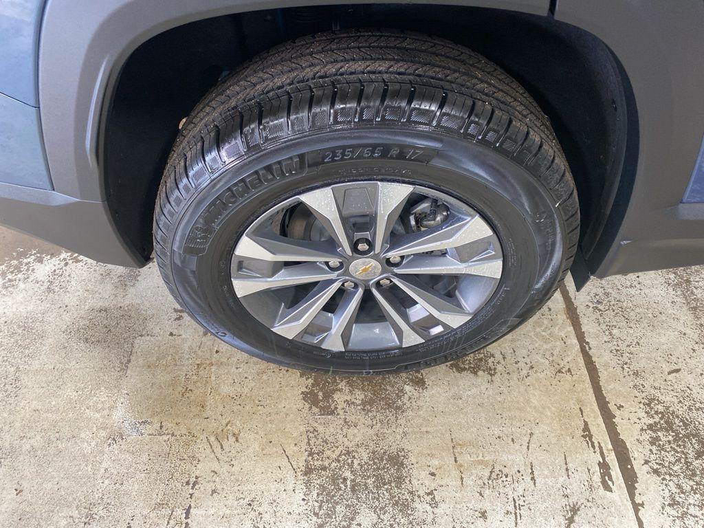 new 2026 Chevrolet Equinox car, priced at $34,575