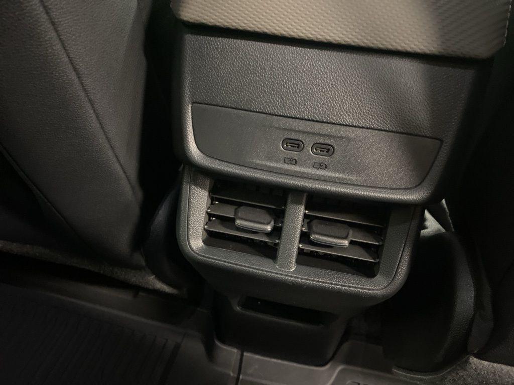 new 2026 Chevrolet Equinox car, priced at $34,575