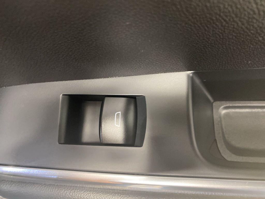 used 2025 GMC Acadia car, priced at $38,980