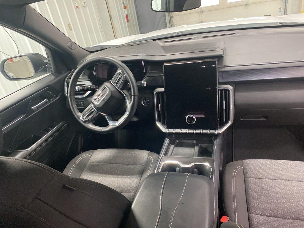 used 2025 GMC Acadia car, priced at $38,980