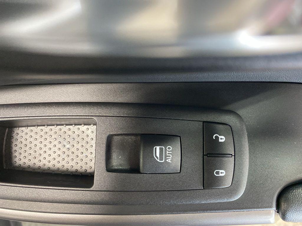 used 2022 Jeep Cherokee car, priced at $26,980