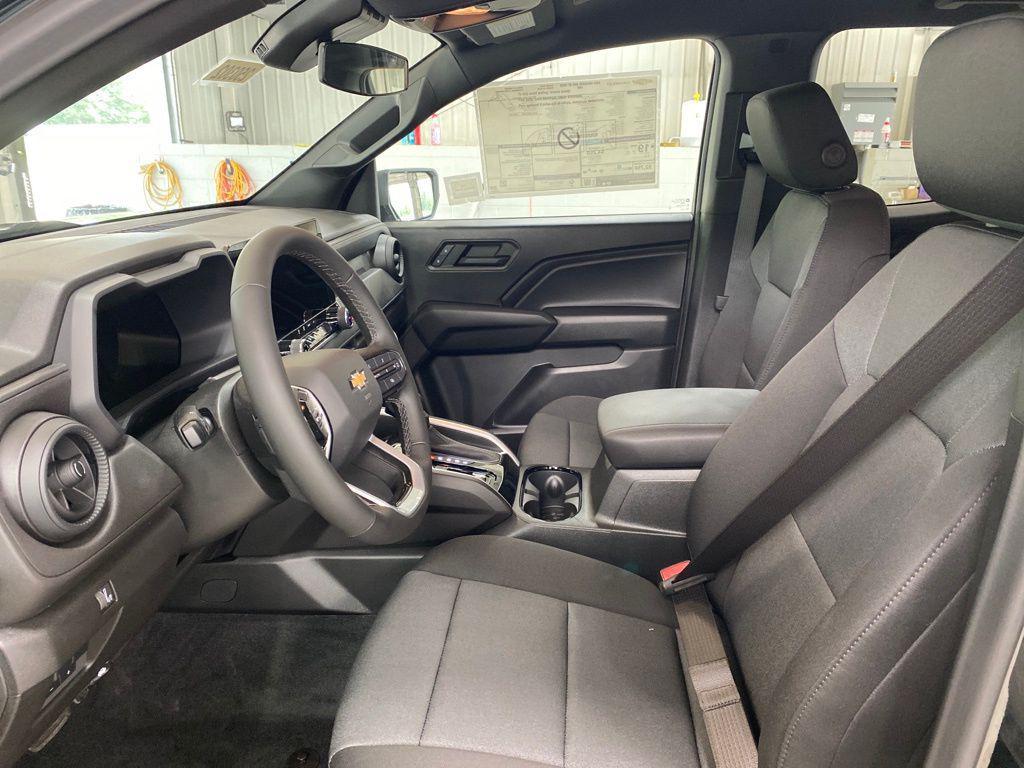 new 2025 Chevrolet Colorado car, priced at $38,450