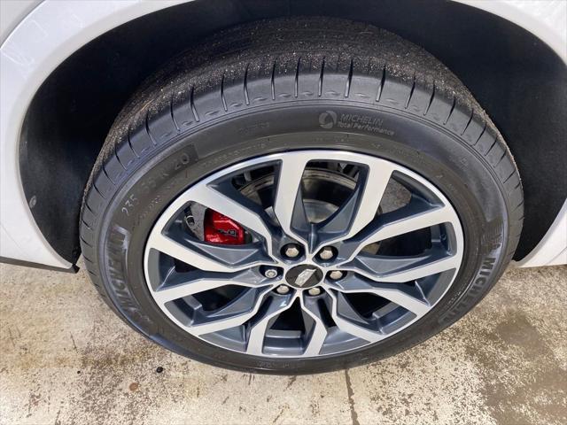 used 2024 Cadillac XT6 car, priced at $52,777