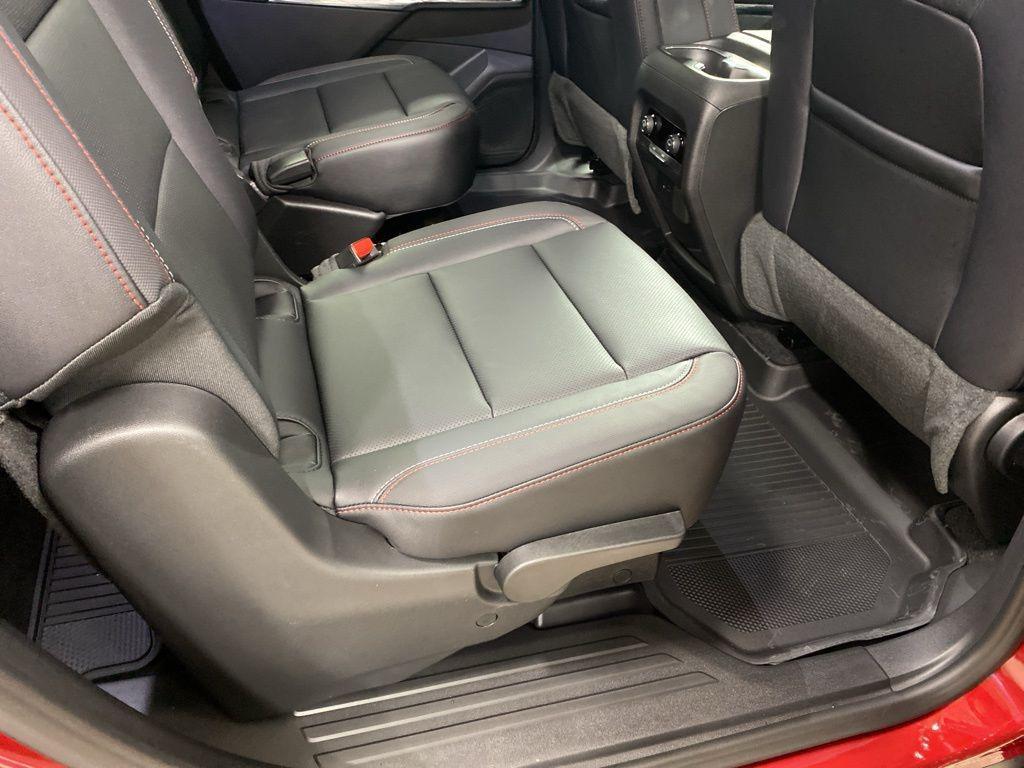 new 2026 Chevrolet Traverse car, priced at $51,280