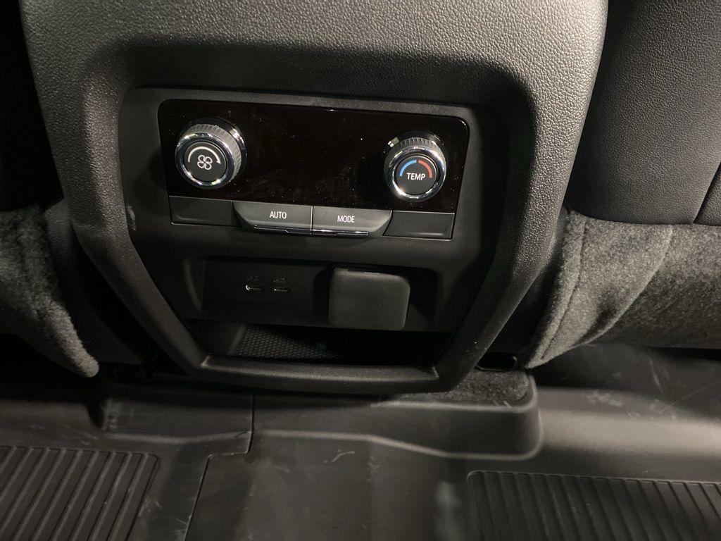 new 2026 Chevrolet Traverse car, priced at $51,280