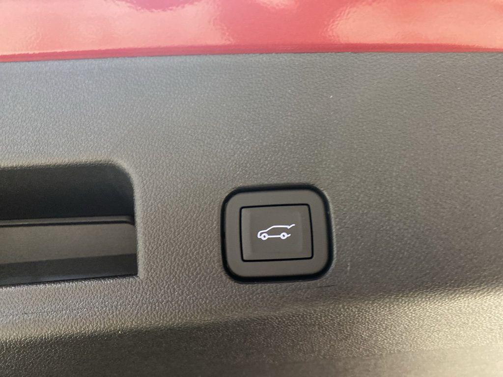 new 2026 Chevrolet Traverse car, priced at $51,280