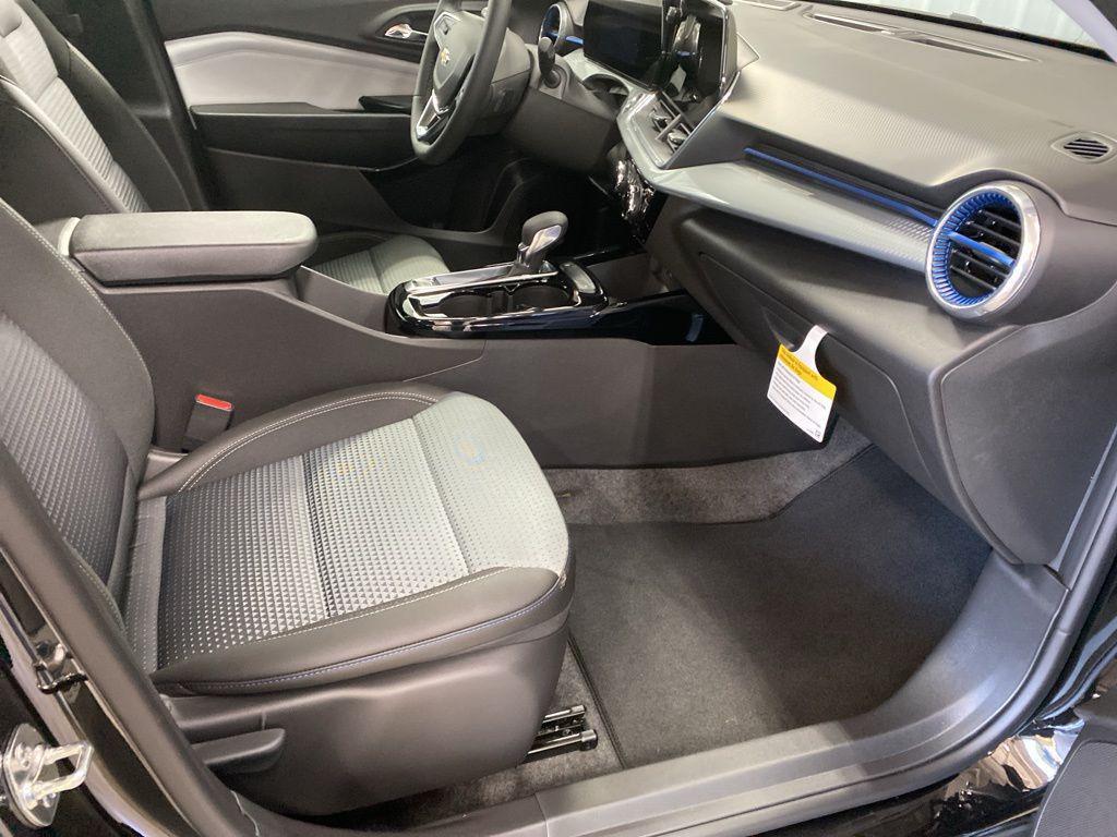 new 2025 Chevrolet Trax car, priced at $23,990