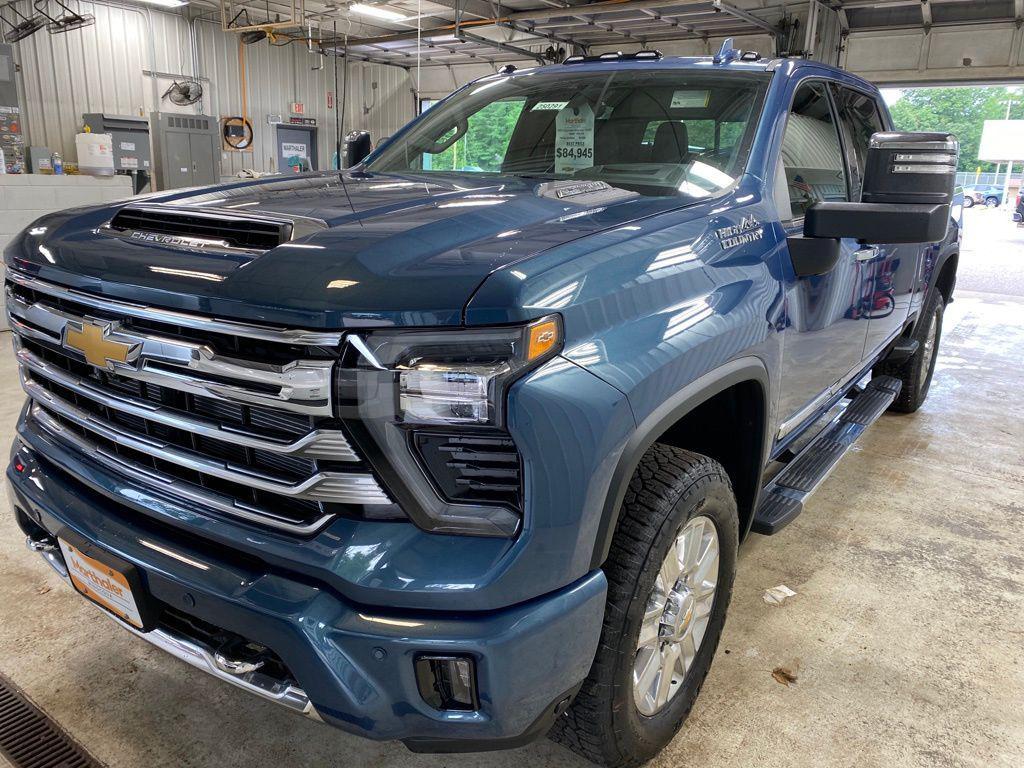 new 2025 Chevrolet Silverado 3500 car, priced at $83,450