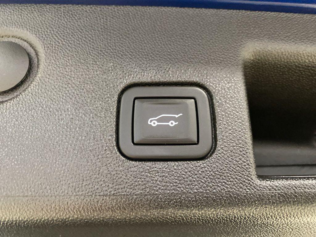 used 2023 Chevrolet Equinox car, priced at $22,980