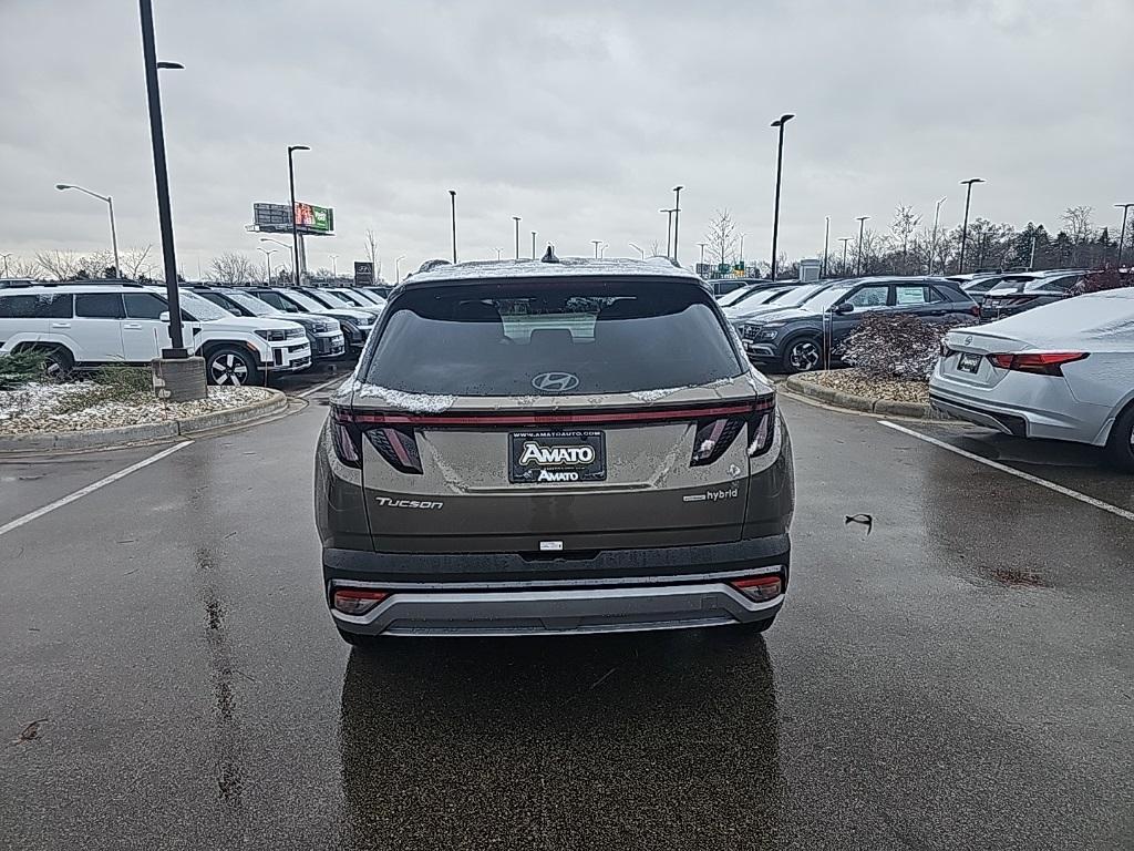 new 2026 Hyundai TUCSON Hybrid car, priced at $33,612