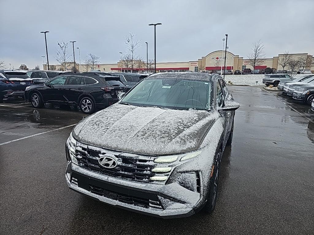 new 2026 Hyundai TUCSON Hybrid car, priced at $33,612