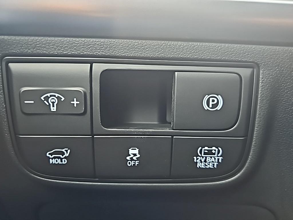 new 2026 Hyundai TUCSON Hybrid car, priced at $33,612