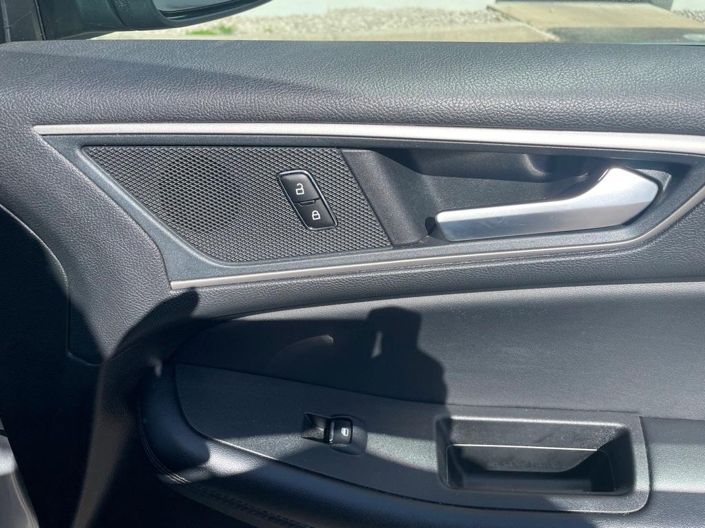 used 2023 Ford Edge car, priced at $22,902