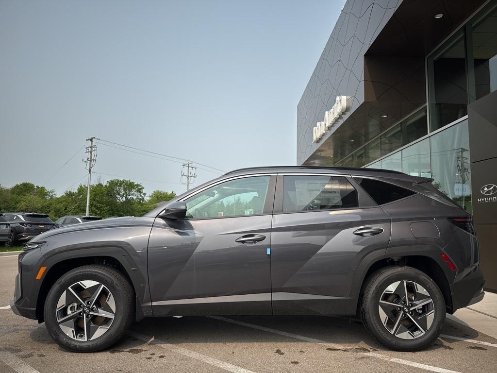 new 2025 Hyundai TUCSON Hybrid car, priced at $37,790