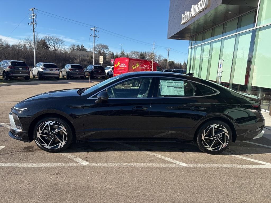 new 2025 Hyundai Sonata car, priced at $32,500