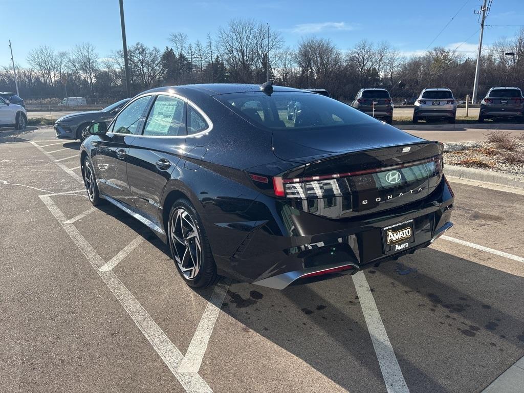 new 2025 Hyundai Sonata car, priced at $32,500