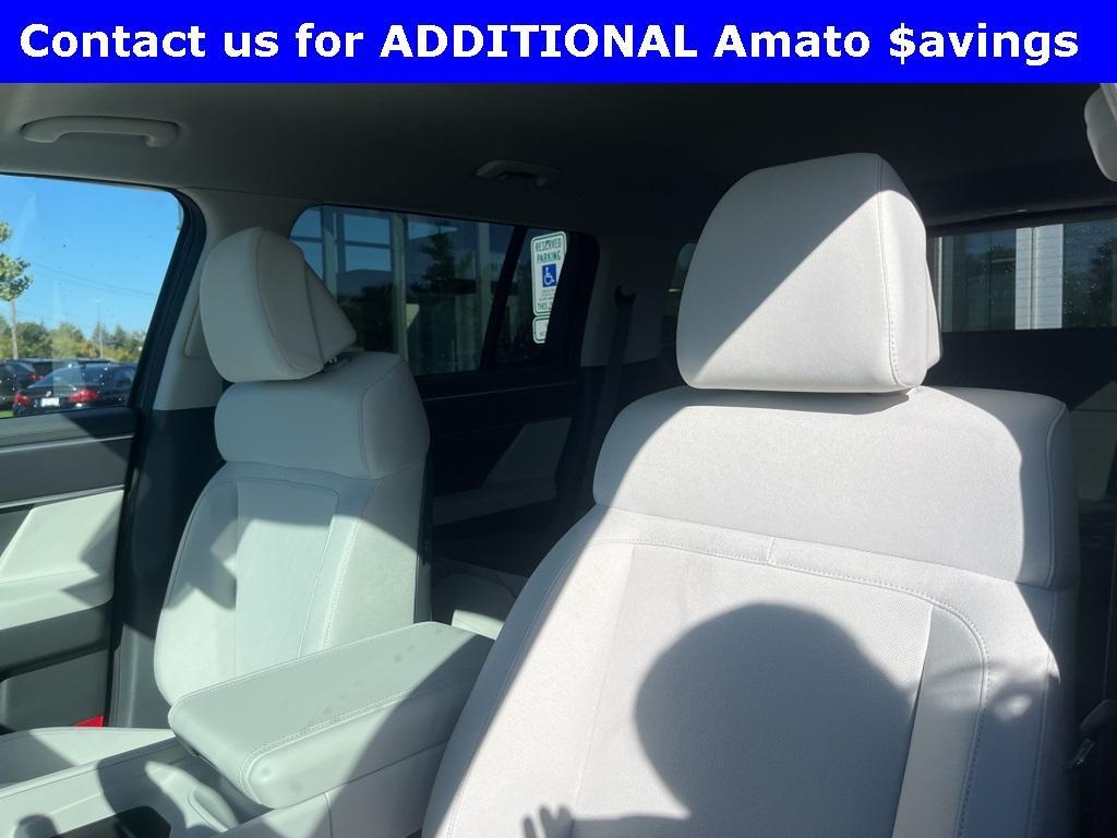 new 2025 Hyundai Santa Fe car, priced at $37,028