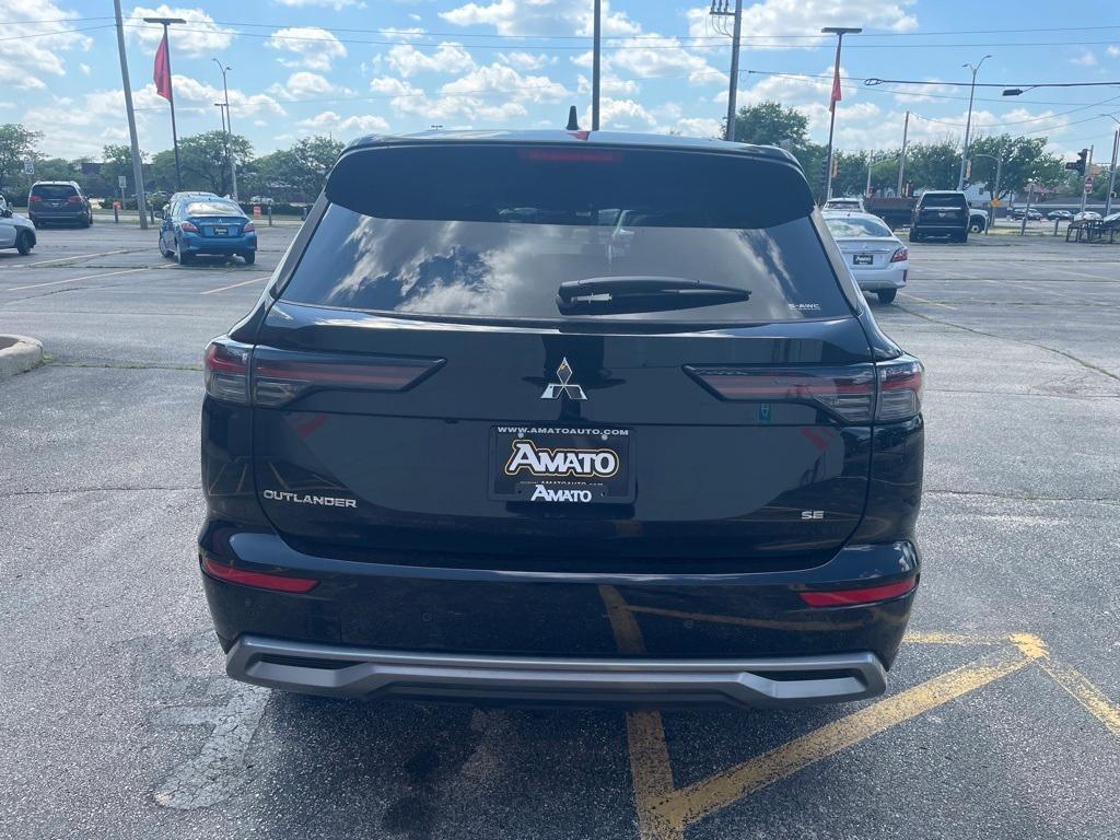 new 2025 Mitsubishi Outlander car, priced at $39,700