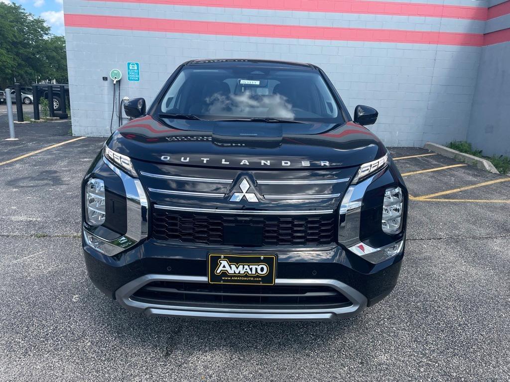 new 2025 Mitsubishi Outlander car, priced at $39,700
