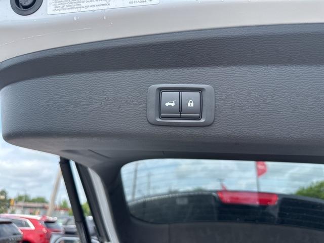 new 2025 Mitsubishi Outlander car, priced at $38,585