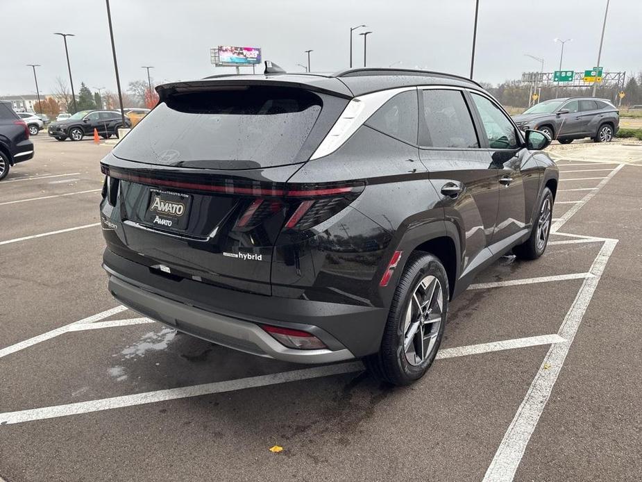 new 2025 Hyundai Tucson Hybrid car, priced at $38,350