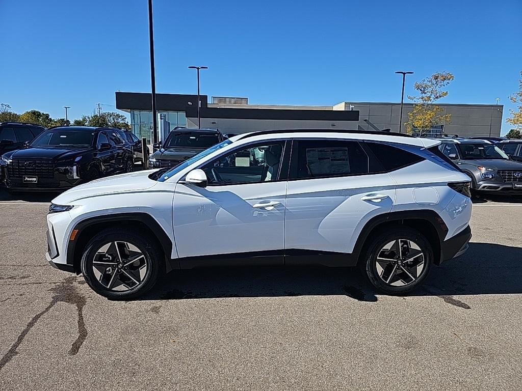 new 2026 Hyundai TUCSON Hybrid car, priced at $36,570