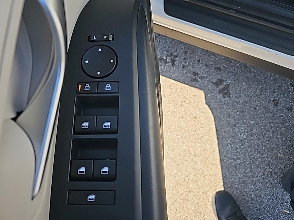 new 2026 Hyundai TUCSON Hybrid car, priced at $36,570