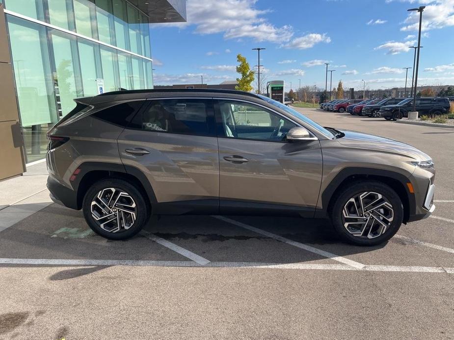 new 2025 Hyundai Tucson Hybrid car, priced at $42,895