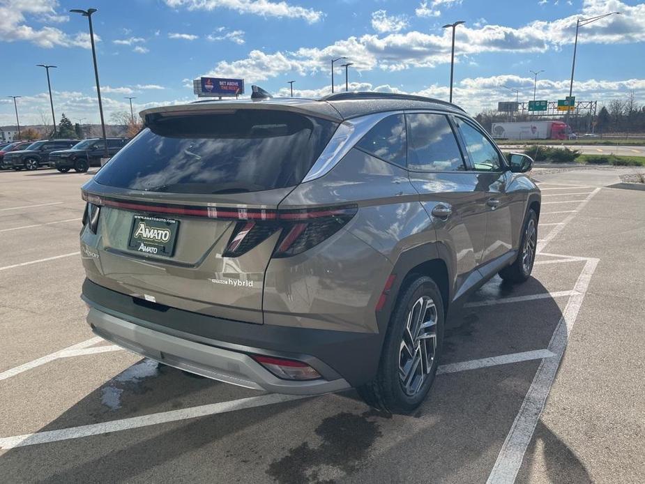 new 2025 Hyundai Tucson Hybrid car, priced at $42,895