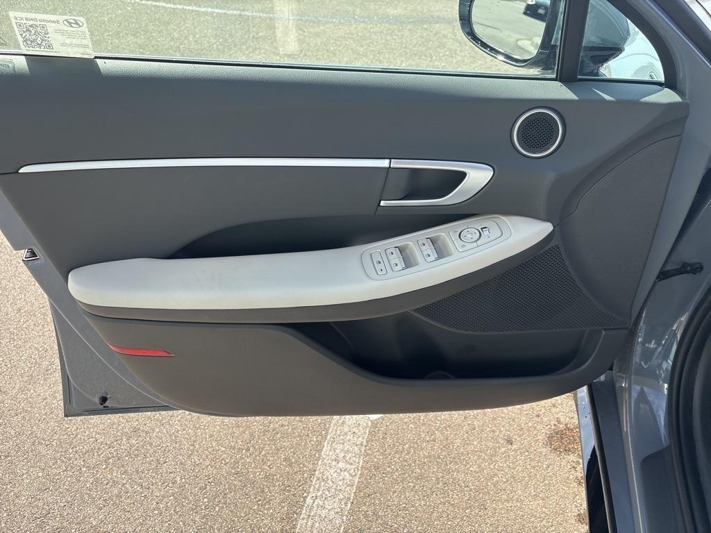 new 2025 Hyundai Sonata car, priced at $32,500