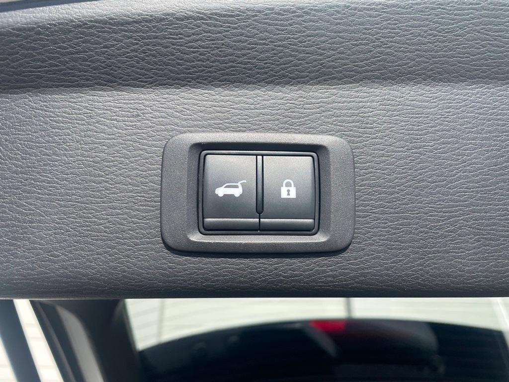 used 2024 Mitsubishi Outlander car, priced at $22,258