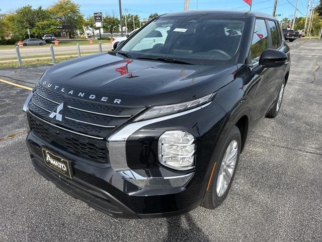 new 2024 Mitsubishi Outlander car, priced at $32,695