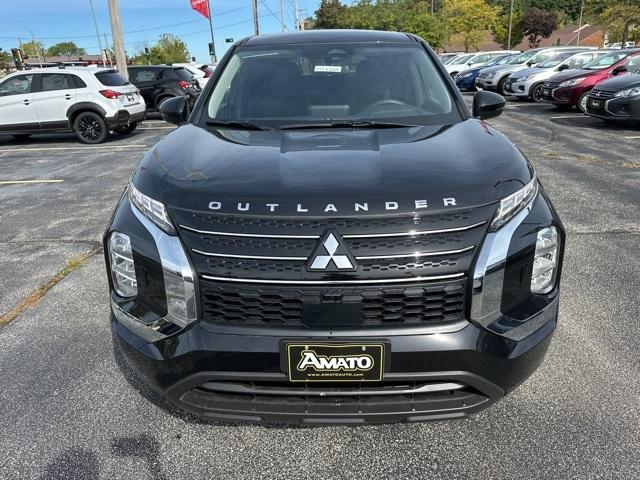 new 2024 Mitsubishi Outlander car, priced at $32,695