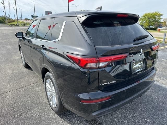 new 2024 Mitsubishi Outlander car, priced at $32,695