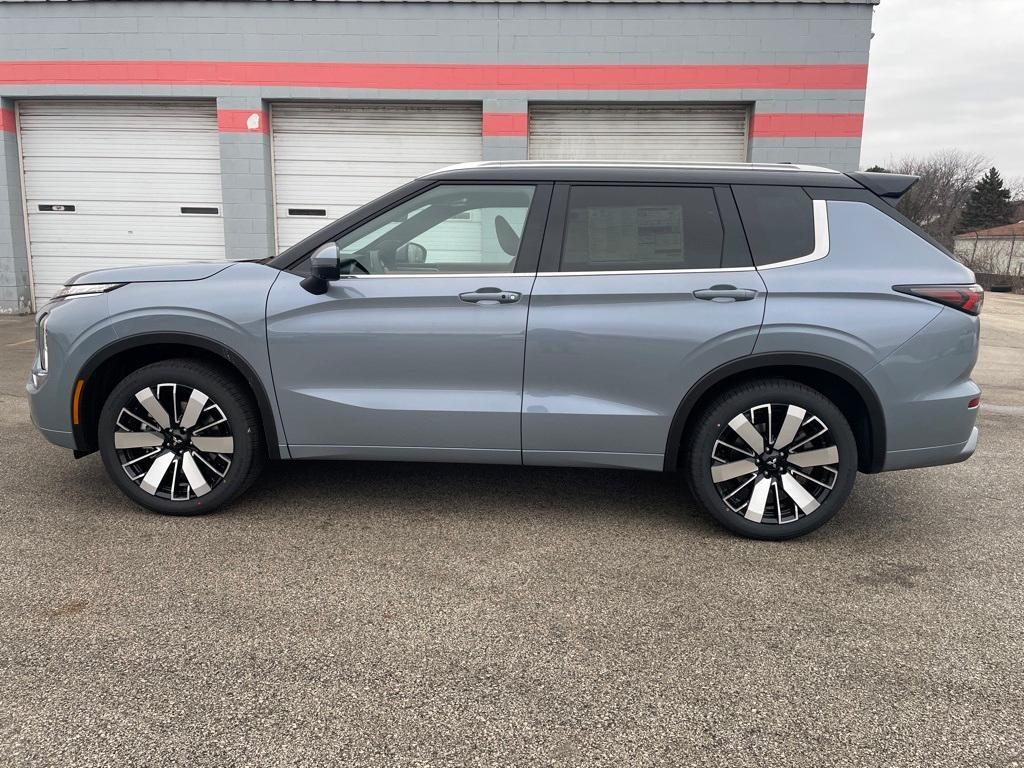 new 2025 Mitsubishi Outlander car, priced at $45,930