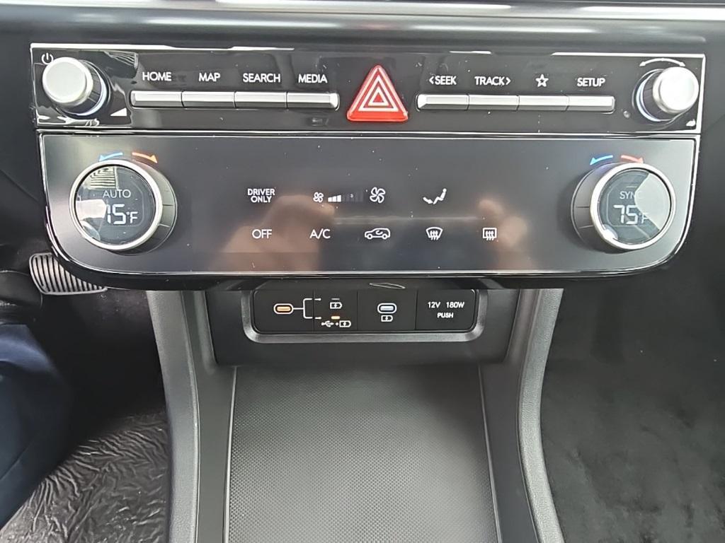 new 2026 Hyundai TUCSON Hybrid car, priced at $31,200