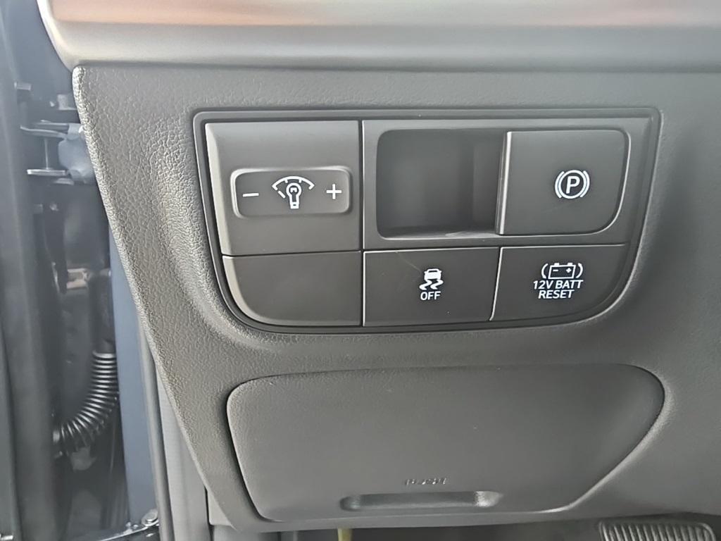 new 2026 Hyundai TUCSON Hybrid car, priced at $31,200