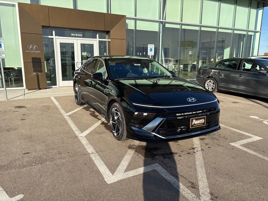 new 2025 Hyundai Sonata car, priced at $32,505