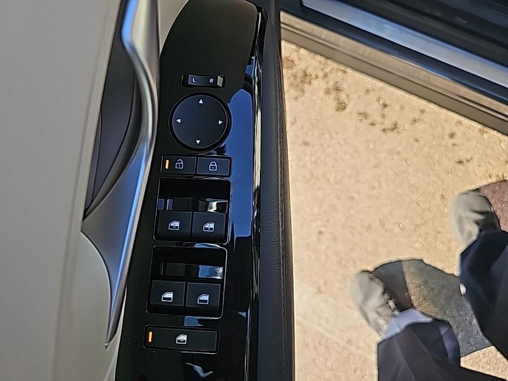 new 2026 Hyundai TUCSON Hybrid car, priced at $40,655