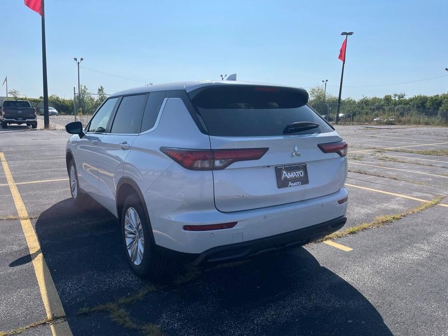 new 2024 Mitsubishi Outlander car, priced at $29,890