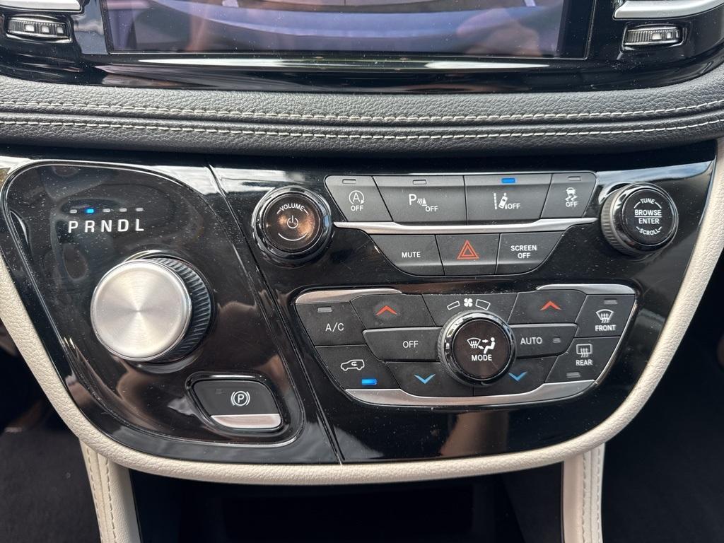 used 2023 Chrysler Pacifica car, priced at $26,999
