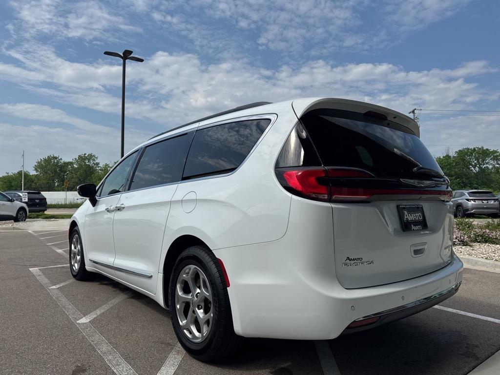used 2023 Chrysler Pacifica car, priced at $26,999
