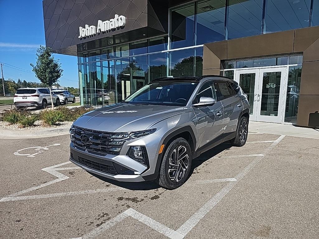 new 2025 Hyundai TUCSON Hybrid car, priced at $42,169