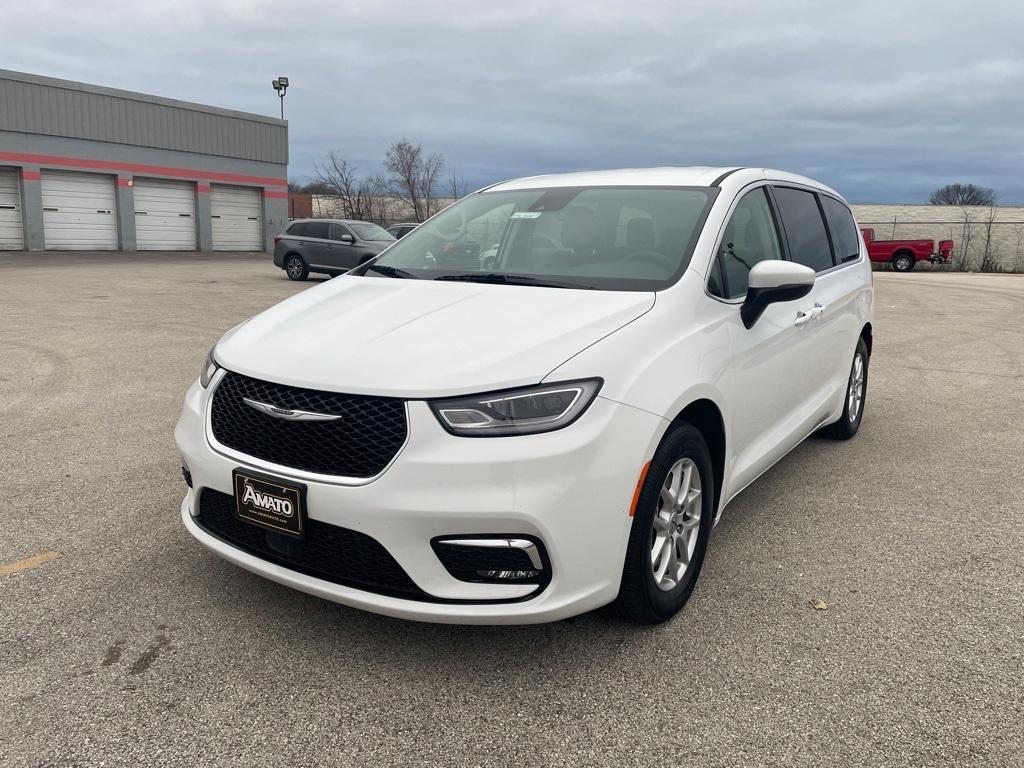 used 2023 Chrysler Pacifica car, priced at $23,549