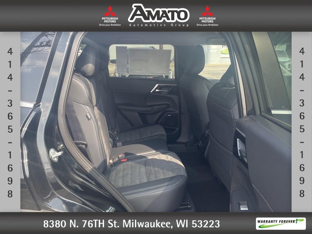 new 2025 Mitsubishi Outlander car, priced at $37,085