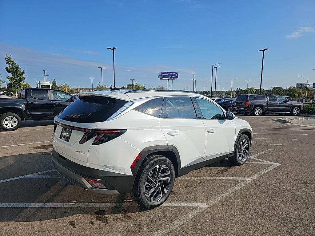 new 2026 Hyundai TUCSON Hybrid car, priced at $40,874