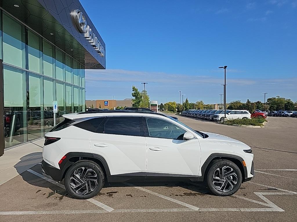new 2026 Hyundai TUCSON Hybrid car, priced at $40,874