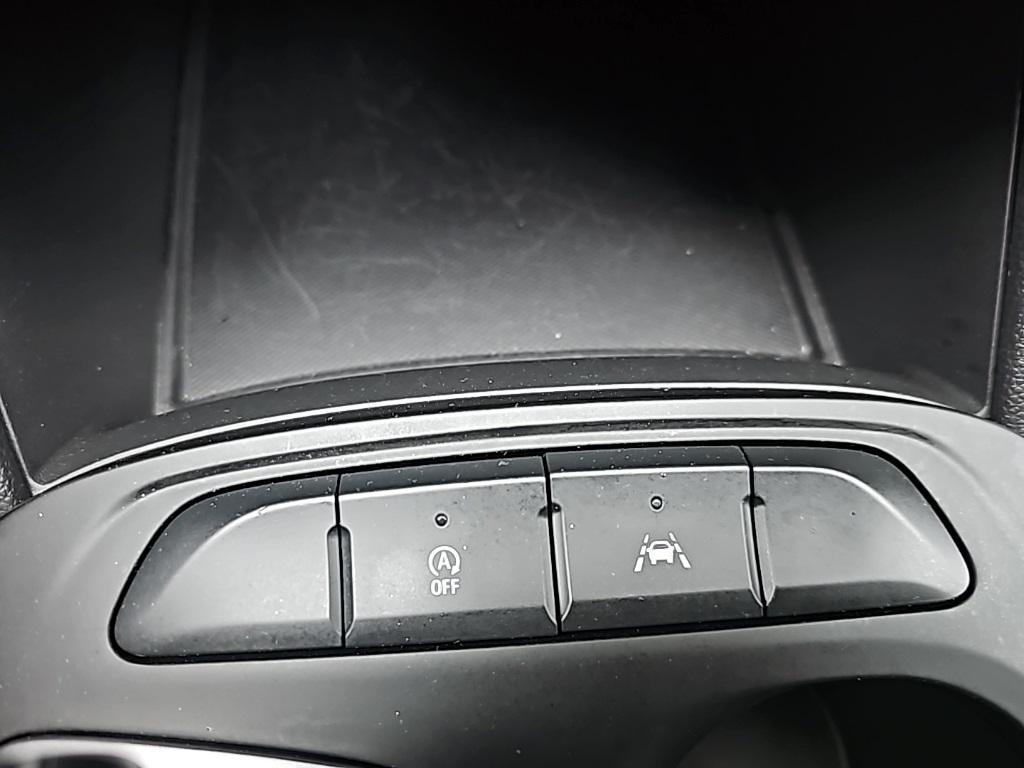 used 2025 Buick Envista car, priced at $23,868