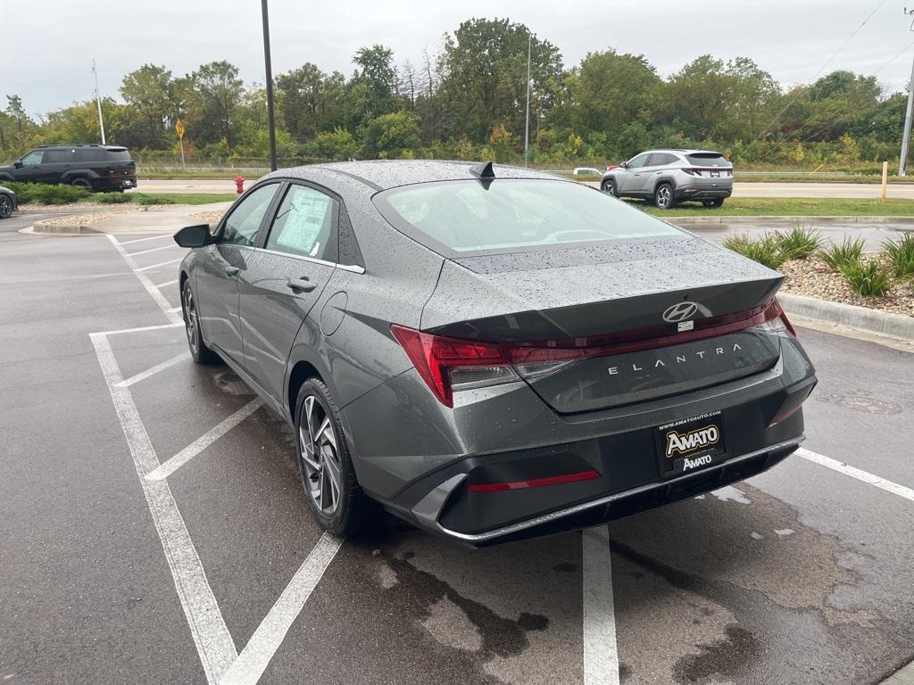 new 2025 Hyundai Elantra car, priced at $27,245